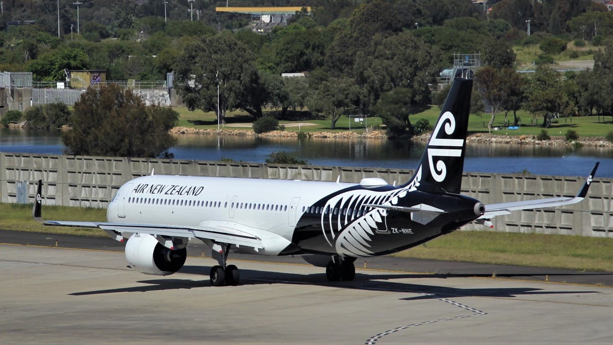 air new zealand carry on luggage