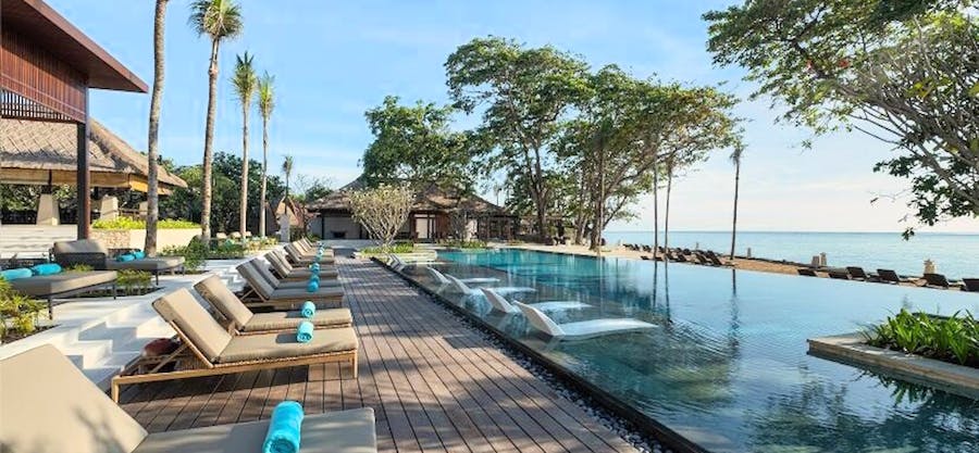 5 Nights at Bali Novotel inc. Flights + Breakfast + Massage + Cocktails ...