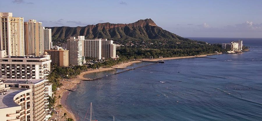 Flights to Honolulu from $193 Roundtrip on American & Hawaiian Airlines